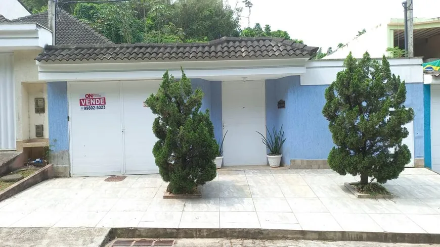 Foto 1 de Casa de Condomínio com 3 Quartos à venda, 200m² em Freguesia- Jacarepaguá, Rio de Janeiro