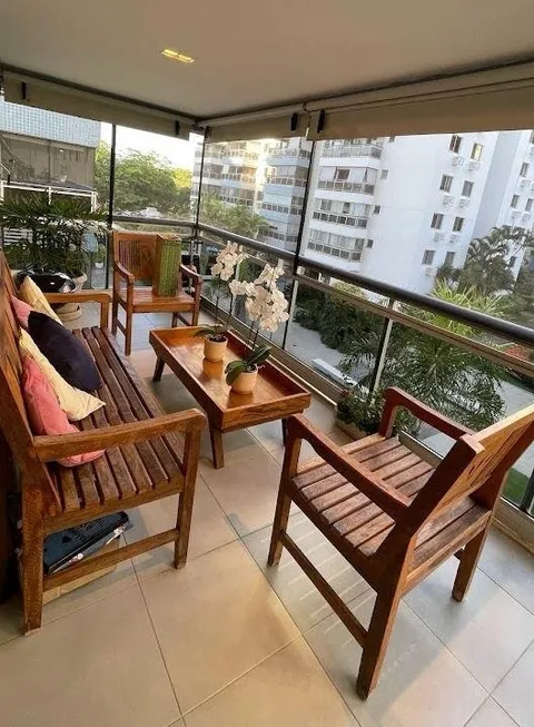 Foto 1 de Apartamento com 2 Quartos à venda, 86m² em Jacarepaguá, Rio de Janeiro