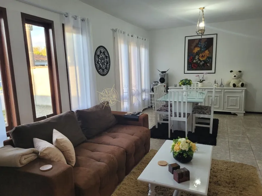 Foto 1 de Casa com 3 Quartos à venda, 230m² em Vila Nova, Joinville