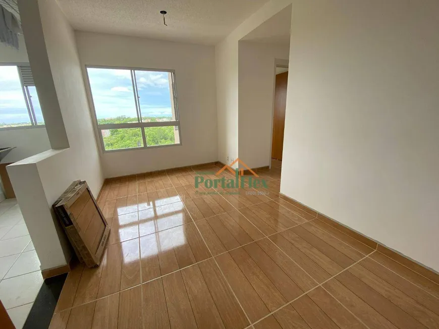 Foto 1 de Apartamento com 3 Quartos para alugar, 55m² em Maringa, Serra