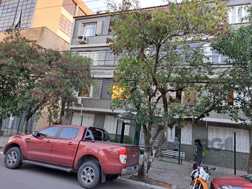 Foto 1 de Apartamento com 1 Quarto à venda, 51m² em Menino Deus, Porto Alegre
