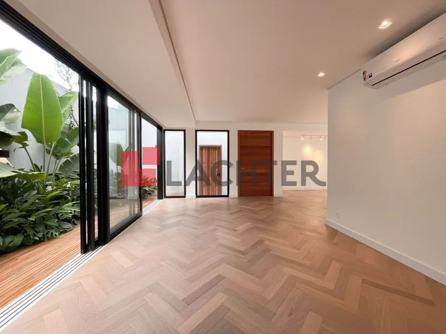 Foto 1 de Casa com 4 Quartos à venda, 400m² em Jardim Botânico, Rio de Janeiro