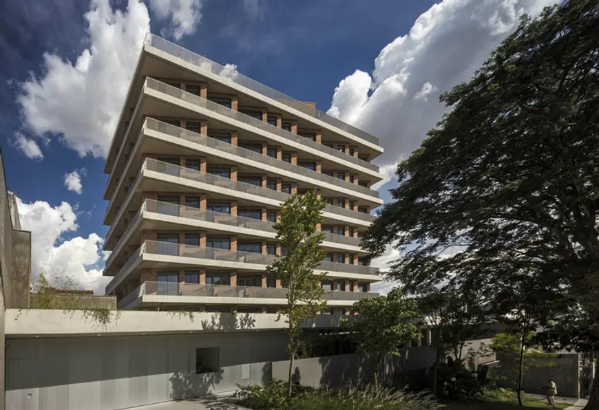 Foto 1 de Apartamento com 3 Quartos à venda, 210m² em Vila Madalena, São Paulo