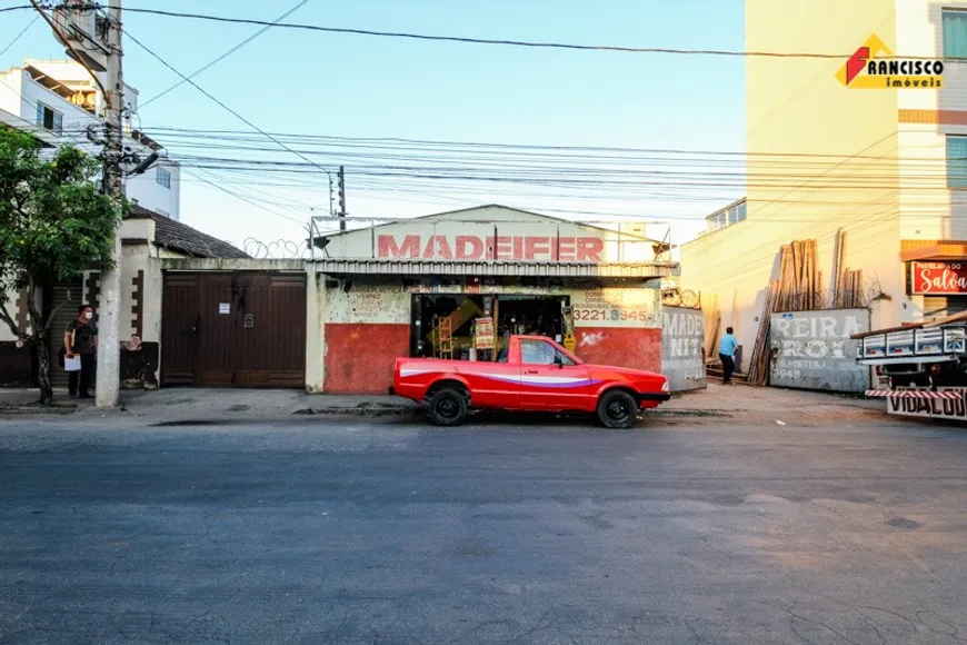 Foto 1 de Lote/Terreno à venda, 90m² em Niterói, Divinópolis