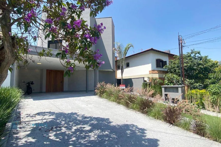 Foto 1 de Casa de Condomínio com 4 Quartos à venda, 330m² em Res.Tres Alphaville, Santana de Parnaíba