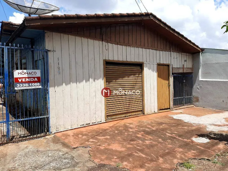 Foto 1 de Casa com 4 Quartos à venda, 100m² em Bandeirantes, Londrina