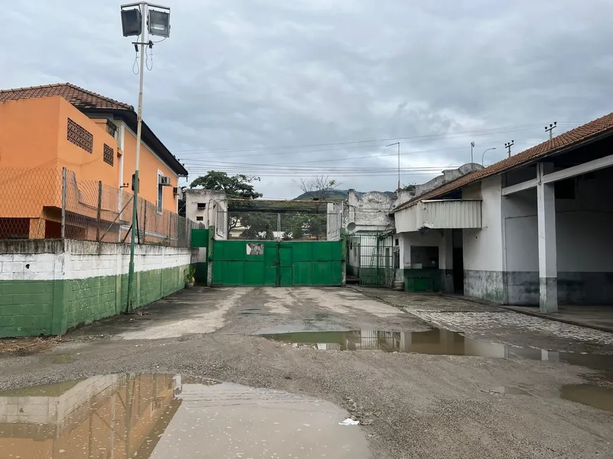 Foto 1 de Lote/Terreno à venda, 7000m² em Centro, Nova Iguaçu