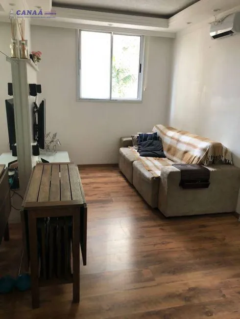 Foto 1 de Apartamento com 2 Quartos à venda, 42m² em Campo Limpo, São Paulo