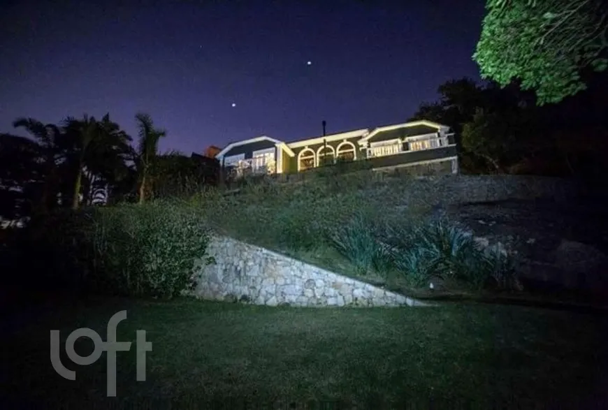 Foto 1 de Casa com 5 Quartos à venda, 750m² em Cacupé, Florianópolis