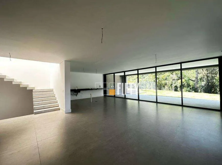 Foto 1 de Casa de Condomínio com 4 Quartos à venda, 944m² em Chácara Santo Antônio, São Paulo