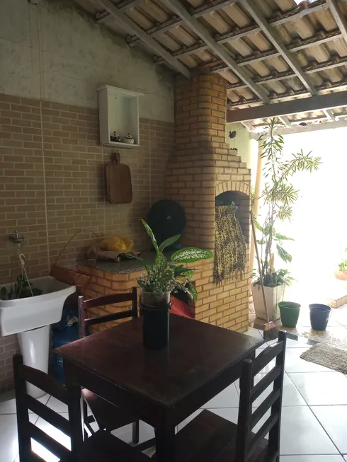 Foto 1 de Casa de Condomínio com 2 Quartos à venda, 72m² em Extensao Novo Rio das Ostras, Rio das Ostras