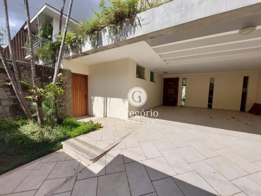 Foto 1 de Sobrado com 3 Quartos à venda, 400m² em Jardim das Vertentes, São Paulo