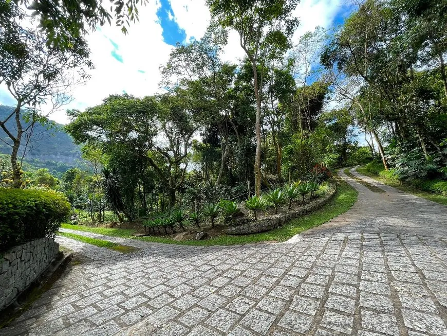 Foto 1 de Lote/Terreno à venda, 8411m² em Itaipava, Petrópolis