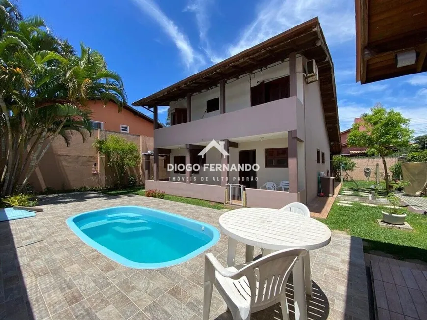 Foto 1 de Casa com 4 Quartos à venda, 220m² em Rio Tavares, Florianópolis