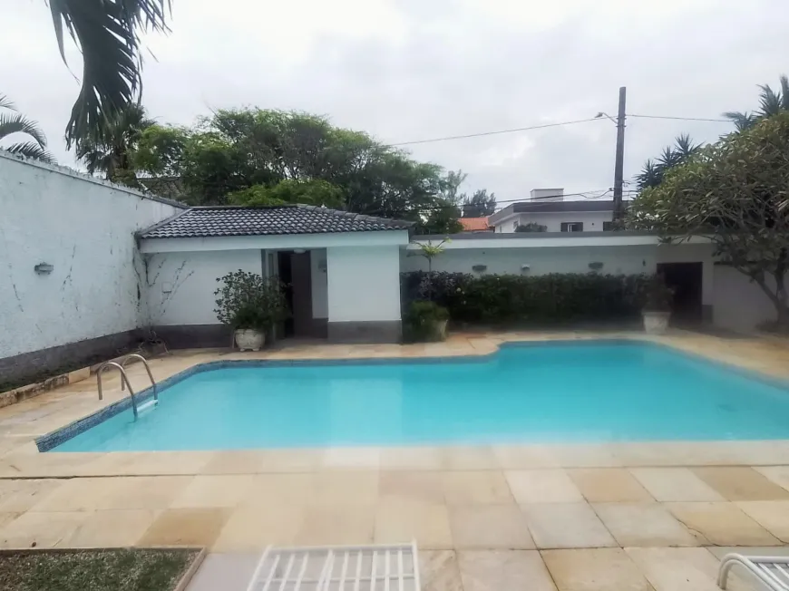 Foto 1 de Casa com 4 Quartos para alugar, 689m² em Barra da Tijuca, Rio de Janeiro