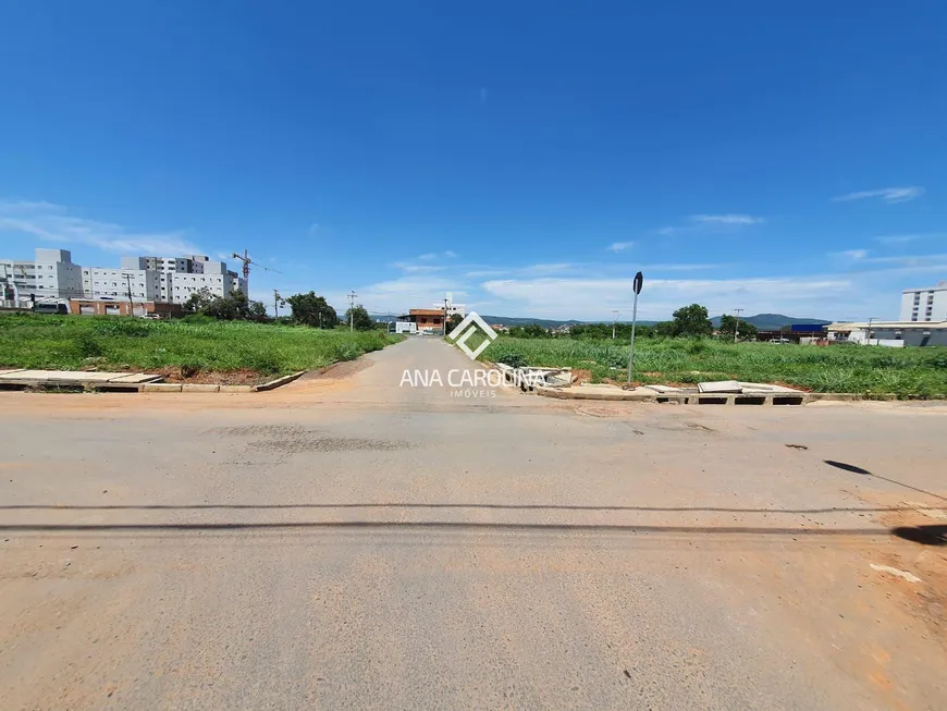 Foto 1 de Lote/Terreno à venda, 288m² em Planalto, Montes Claros