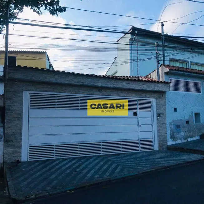 Foto 1 de Casa com 3 Quartos à venda, 120m² em Alves Dias, São Bernardo do Campo