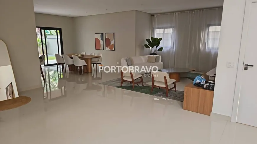 Foto 1 de Casa com 4 Quartos para venda ou aluguel, 400m² em Tamboré, Santana de Parnaíba