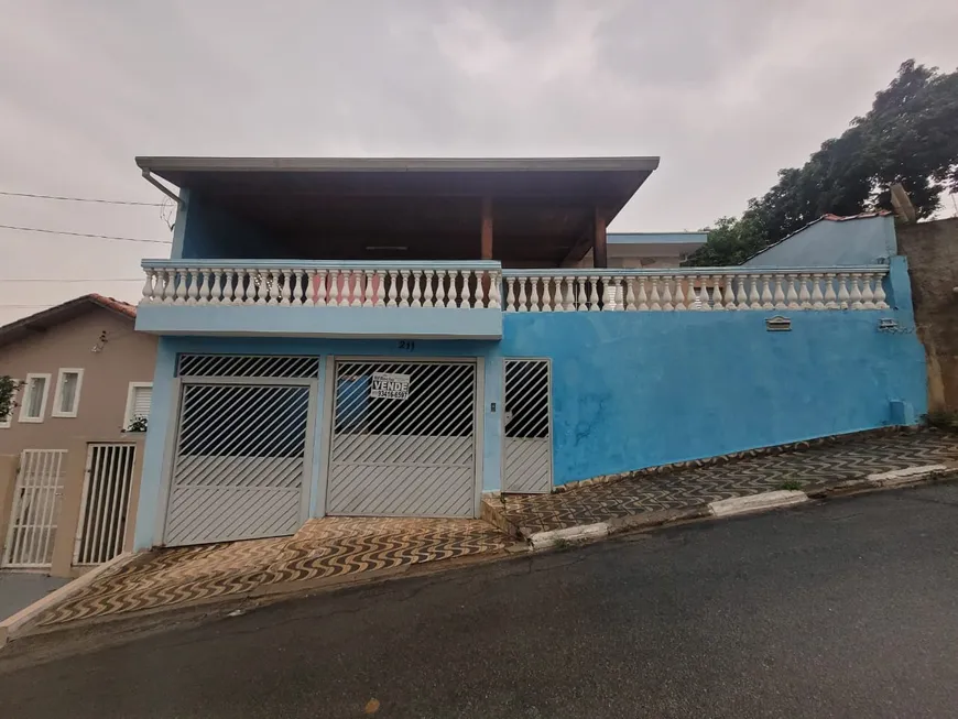 Foto 1 de Casa com 2 Quartos para venda ou aluguel, 100m² em Serpa, Caieiras