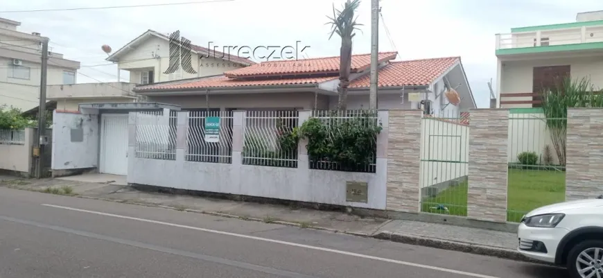 Foto 1 de Casa com 3 Quartos à venda, 107m² em Oficinas, Tubarão