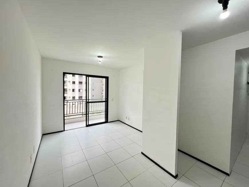 Foto 1 de Apartamento com 2 Quartos à venda, 58m² em Calhau, São Luís