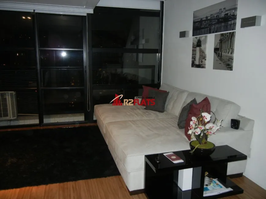 Foto 1 de Apartamento com 1 Quarto à venda, 42m² em Vila Olímpia, São Paulo