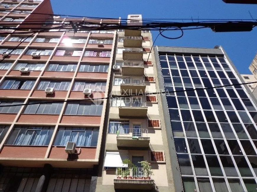 Foto 1 de Apartamento com 3 Quartos à venda, 78m² em Centro Histórico, Porto Alegre