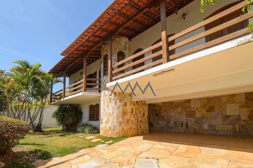 Foto 1 de Casa com 5 Quartos para venda ou aluguel, 384m² em Santa Lúcia, Belo Horizonte