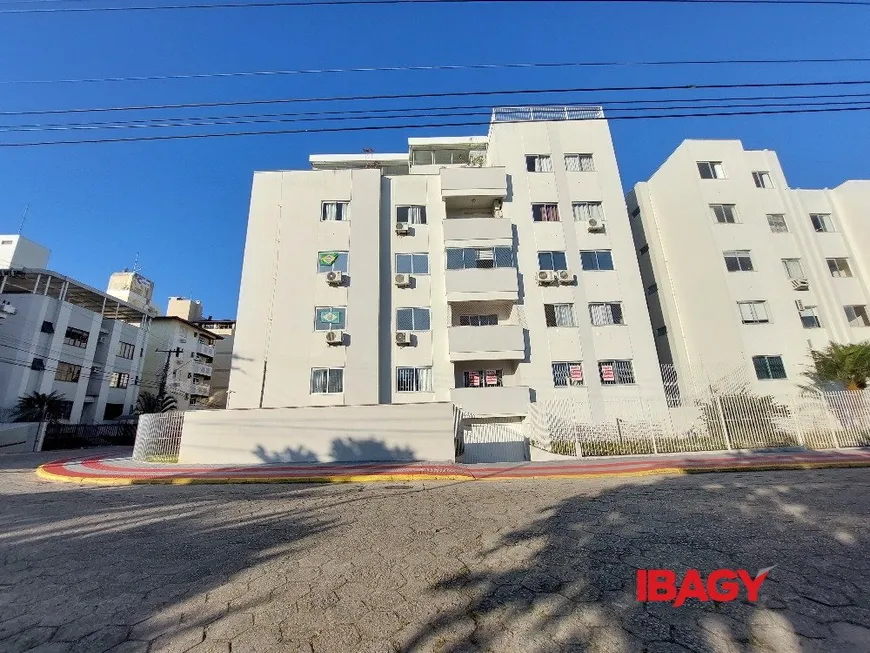 Foto 1 de Apartamento com 3 Quartos para alugar, 108m² em Itaguaçu, Florianópolis