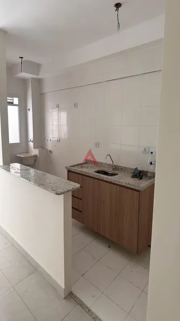 Foto 1 de Apartamento com 3 Quartos para alugar, 70m² em Jardim Califórnia, Jacareí