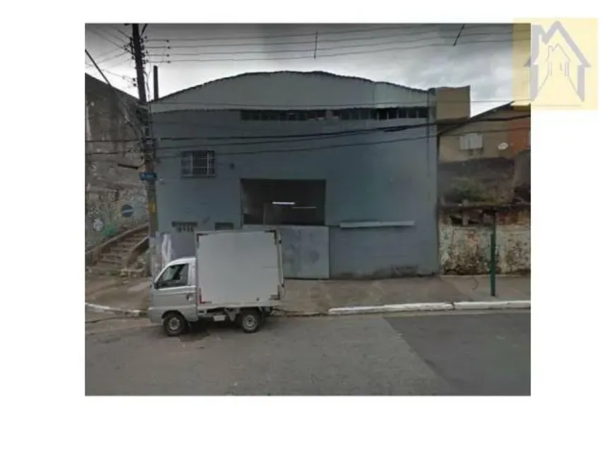 Foto 1 de Galpão/Depósito/Armazém à venda, 600m² em Jardim Guairaca, São Paulo