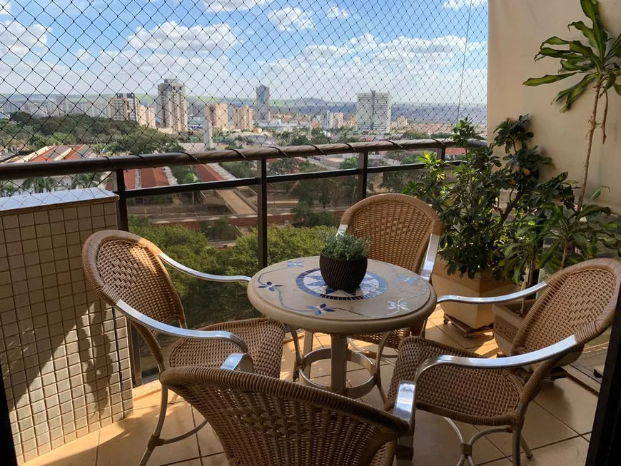 Foto 1 de Apartamento com 3 Quartos à venda, 131m² em Jardim Santa Angela, Ribeirão Preto