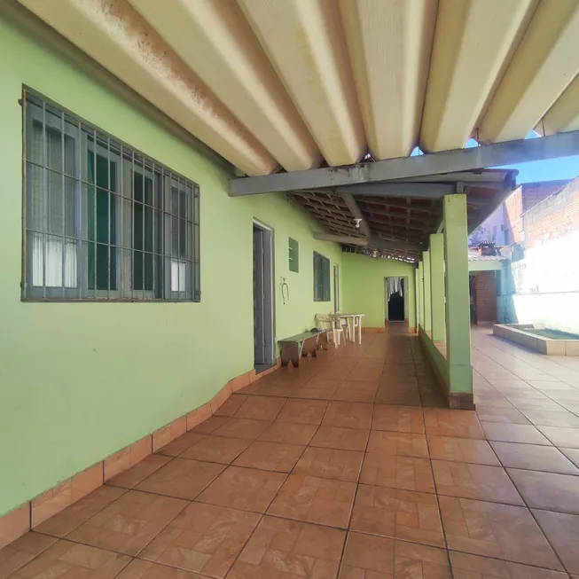 Foto 1 de Casa com 1 Quarto à venda, 70m² em Centro, Itanhaém