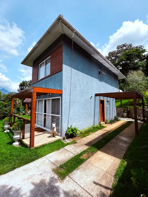 Foto 1 de Casa com 3 Quartos à venda, 120m² em Bonsucesso, Petrópolis