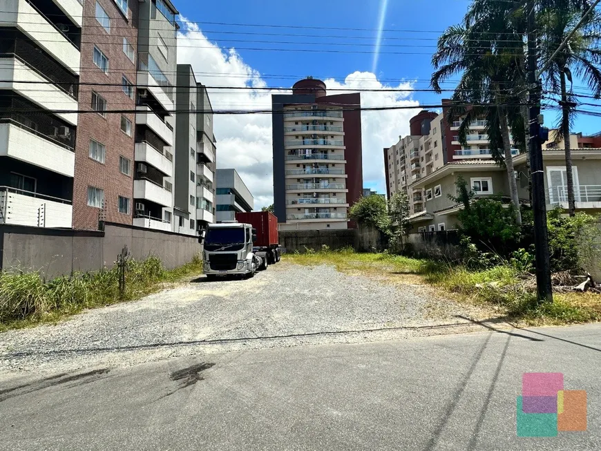 Foto 1 de Lote/Terreno à venda, 555m² em Santo Antônio, Joinville