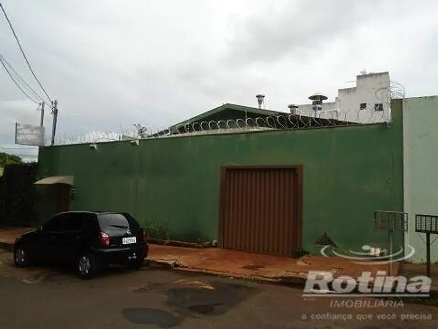 Foto 1 de Imóvel Comercial à venda, 415m² em Tubalina, Uberlândia