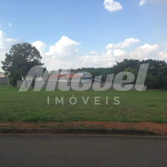 Foto 1 de Lote/Terreno à venda, 300m² em Água Branca, Piracicaba