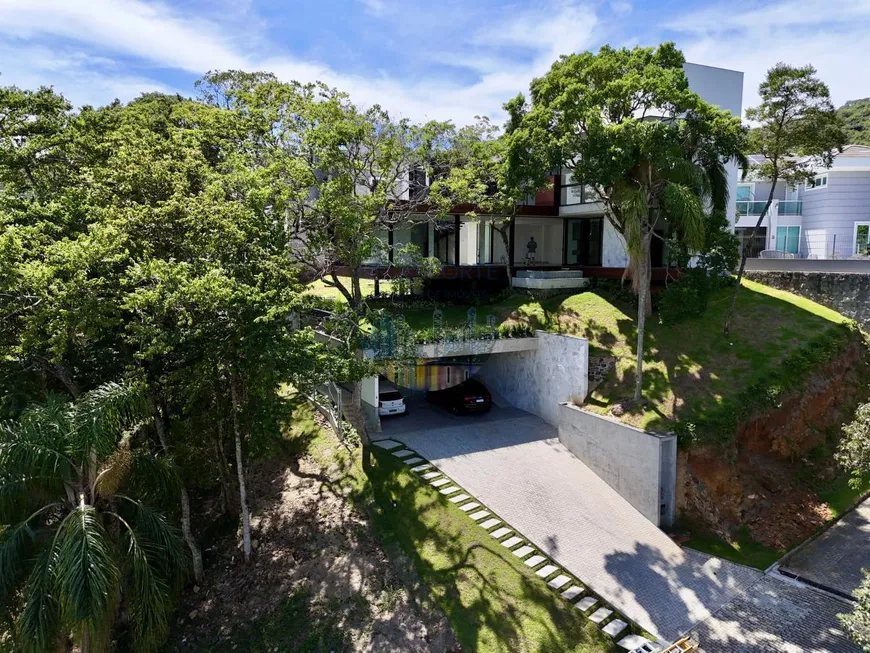 Foto 1 de Casa de Condomínio com 4 Quartos à venda, 513m² em Córrego Grande, Florianópolis
