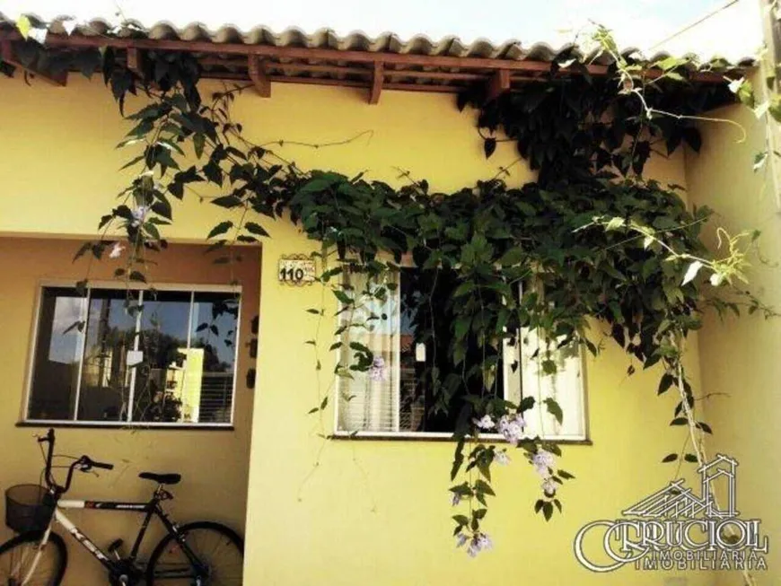 Foto 1 de Casa com 2 Quartos à venda, 65m² em Jardim Roma, Londrina