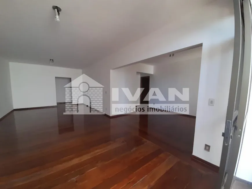 Foto 1 de Apartamento com 3 Quartos à venda, 181m² em Centro, Uberlândia