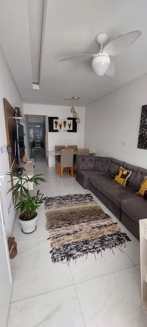 Foto 1 de Casa de Condomínio com 2 Quartos à venda, 74m² em Vila Tupi, Praia Grande