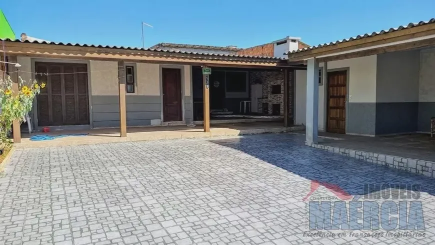 Foto 1 de Casa com 4 Quartos à venda, 150m² em Costa do Sol, Cidreira