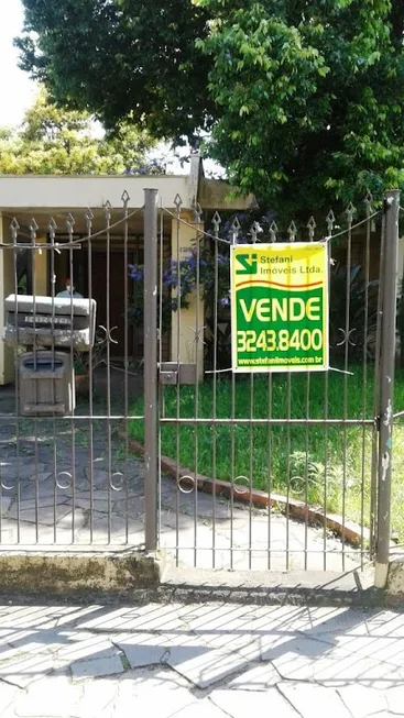 Foto 1 de Lote/Terreno à venda em Cavalhada, Porto Alegre