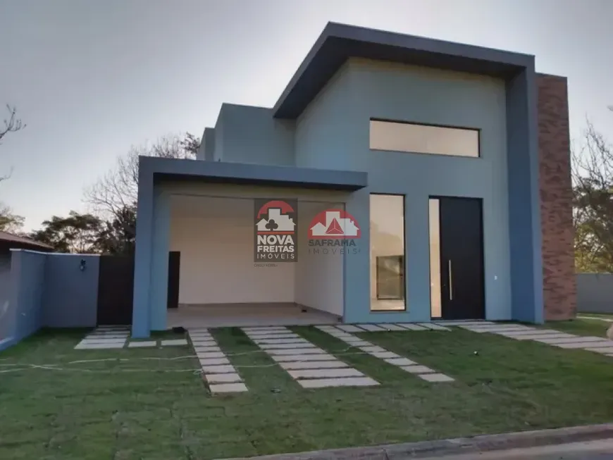 Foto 1 de Casa com 4 Quartos à venda, 358m² em Tapanhão, Jambeiro