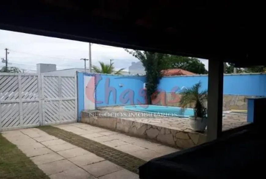 Foto 1 de Casa com 3 Quartos à venda, 250m² em Pegorelli, Caraguatatuba