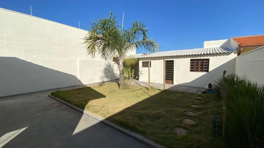 Foto 1 de Casa com 3 Quartos à venda, 141m² em Vila Brasil, Pirassununga