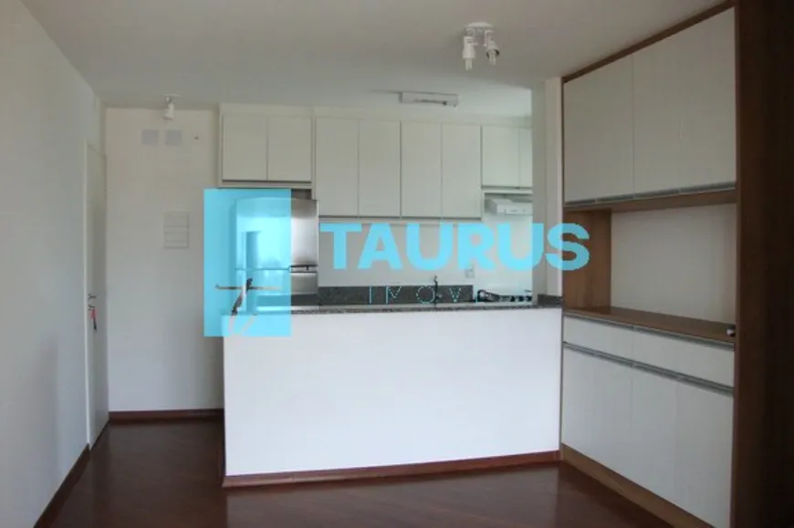 Foto 1 de Apartamento com 2 Quartos para alugar, 70m² em Super Quadra, São Paulo