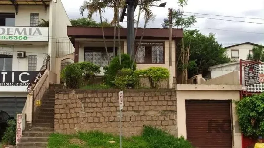 Foto 1 de Casa com 3 Quartos à venda, 300m² em Cavalhada, Porto Alegre