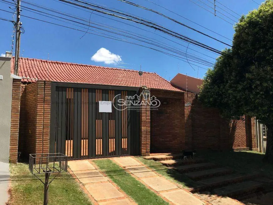 Foto 1 de Casa com 2 Quartos à venda, 179m² em Santa Fé, Campo Grande