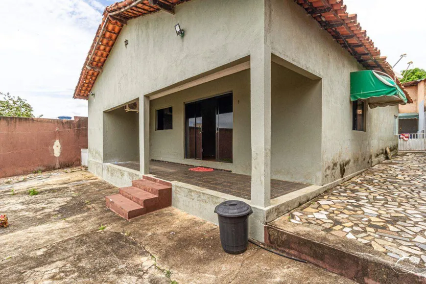 Foto 1 de Casa de Condomínio com 3 Quartos à venda, 220m² em Setor Habitacional Arniqueira, Brasília